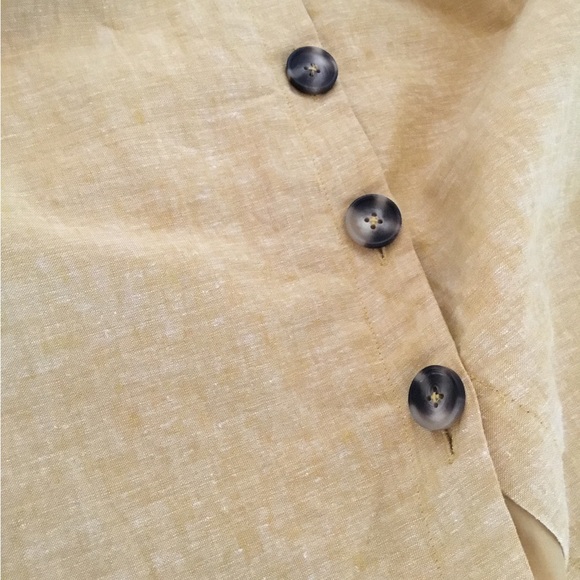 Linea Donna Wrap button midi 55% linen dress size medium in yellow mustard. - Picture 2 of 6